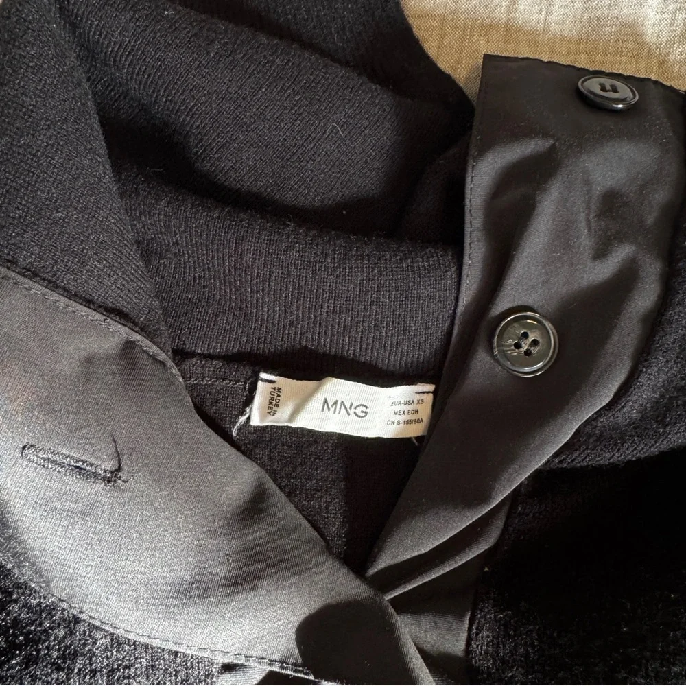 Mango MNG Black Mixed Media Knit Henley Utility Sweater XS - Picture 4 of 4